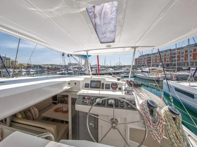 Yacht ROBERTSON AND CAINE Sunsail 404 - Leopard 40 - Foto 1