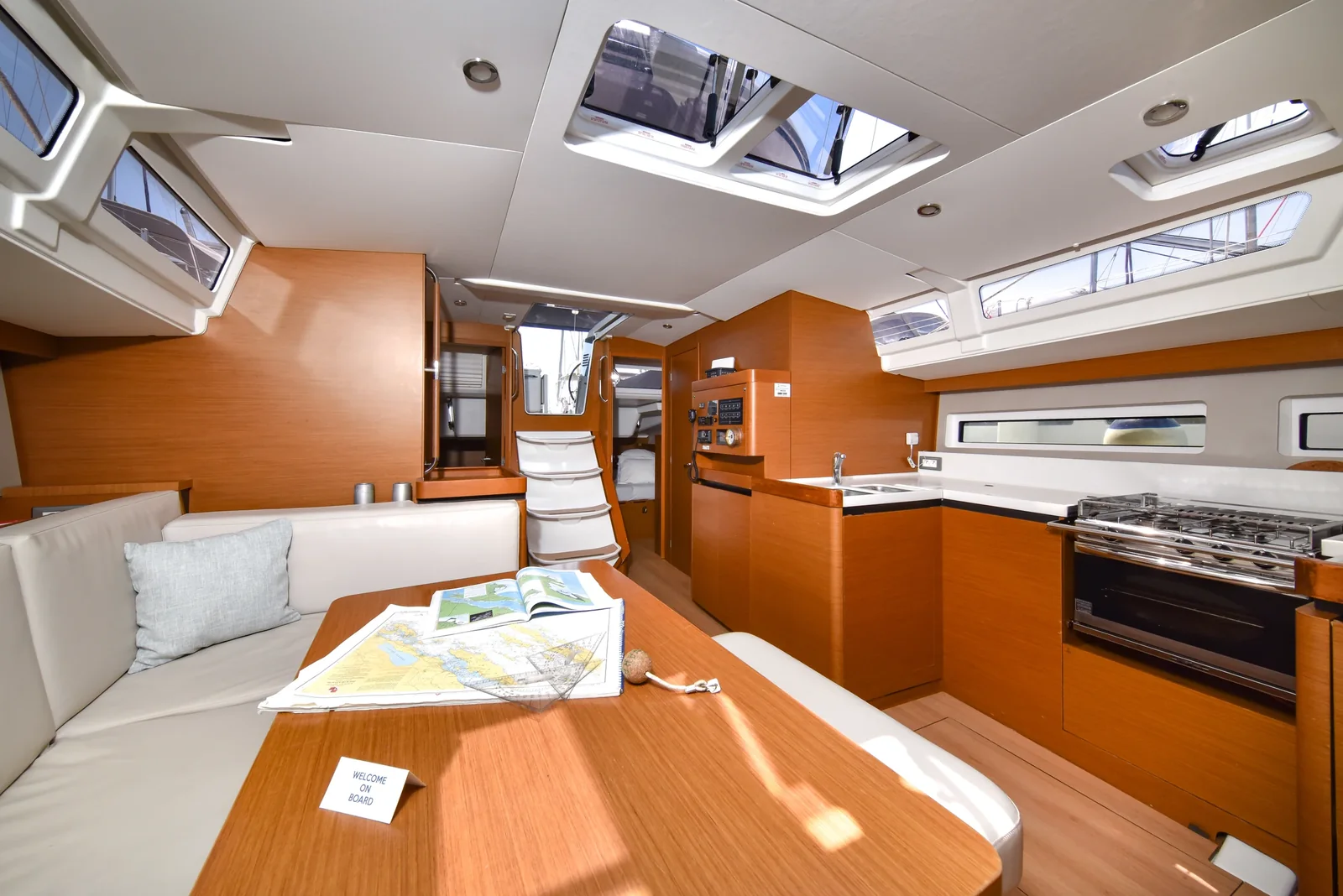 Yacht JEANNEAU Sun Odyssey 490 - Swannabe - Foto 1