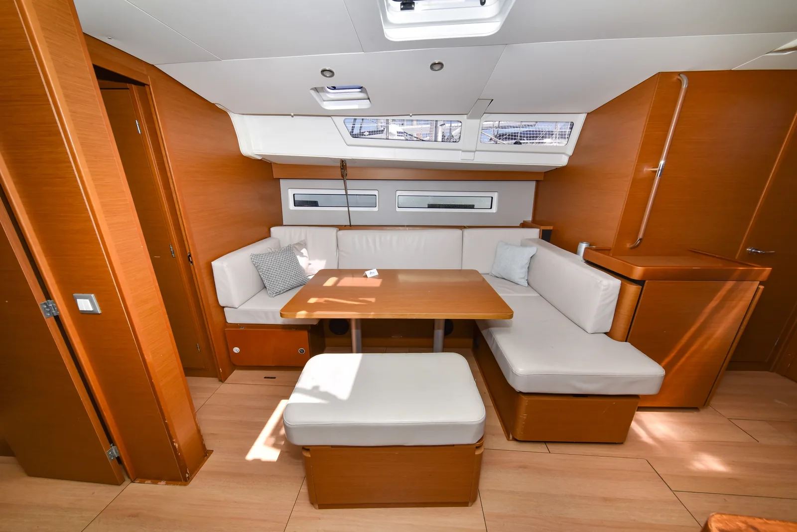 Yacht JEANNEAU Sun Odyssey 490 - Swannabe - Foto 1