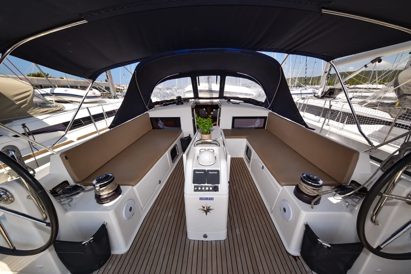 Yacht JEANNEAU Sun Odyssey 490 - Swannabe - Foto 1