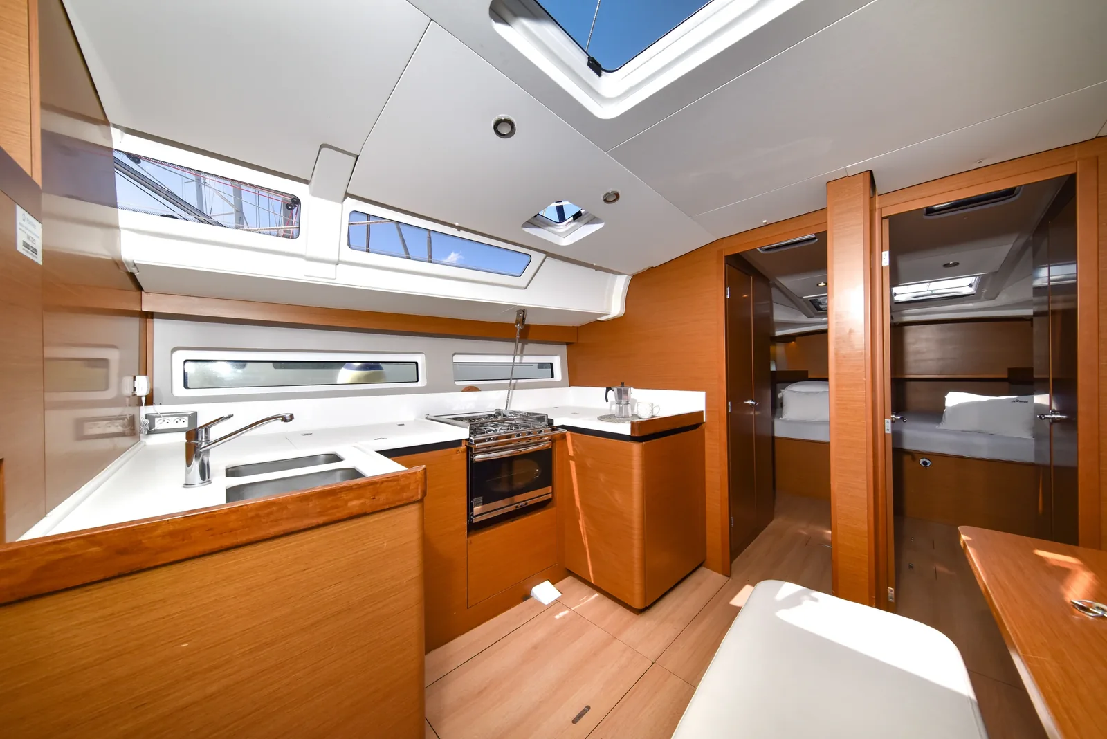 Yacht JEANNEAU Sun Odyssey 490 - Swannabe - Foto 1