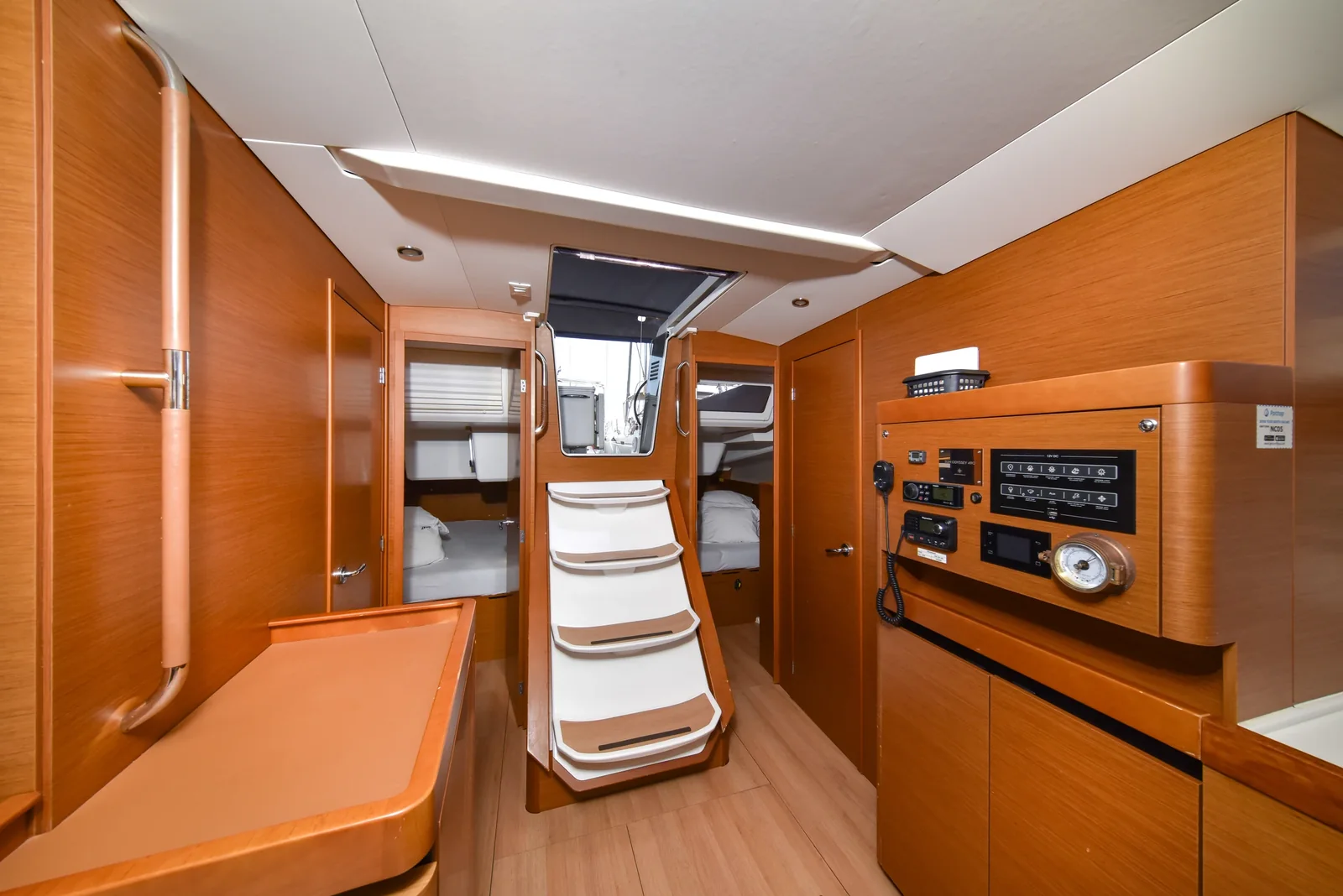 Yacht JEANNEAU Sun Odyssey 490 - Swannabe - Foto 1