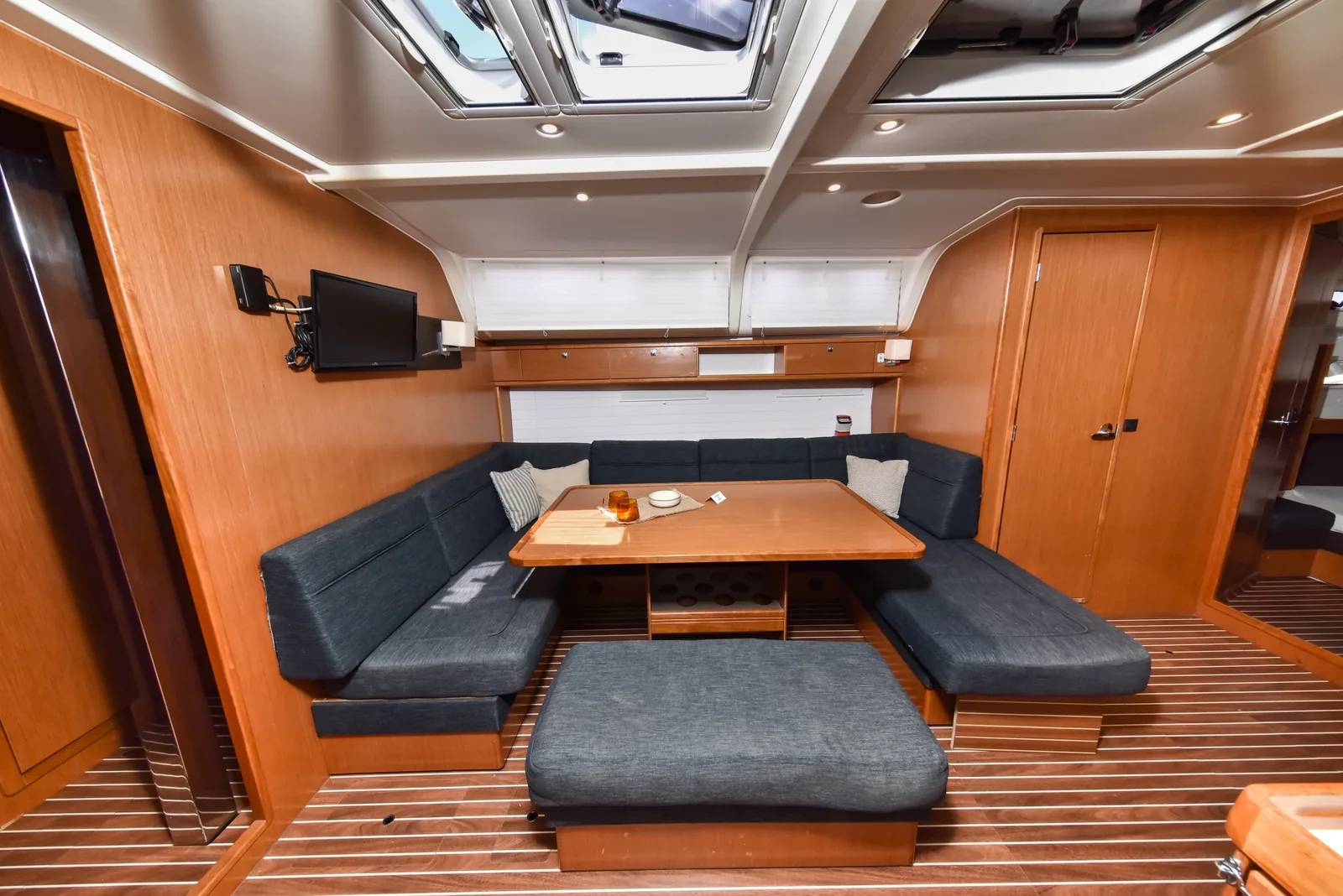 Yacht BAVARIA Cruiser 51 - Yolo - Foto 1
