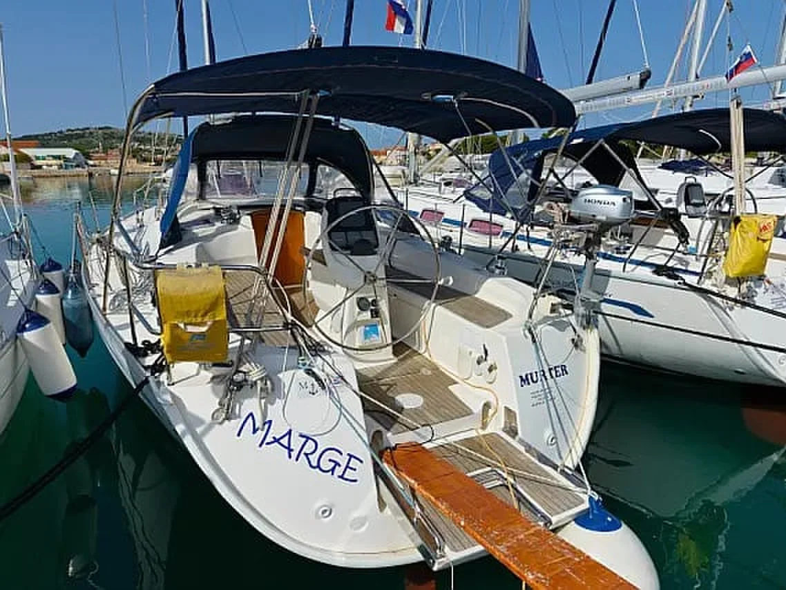 Yacht BAVARIA 38 Cruiser - Marge