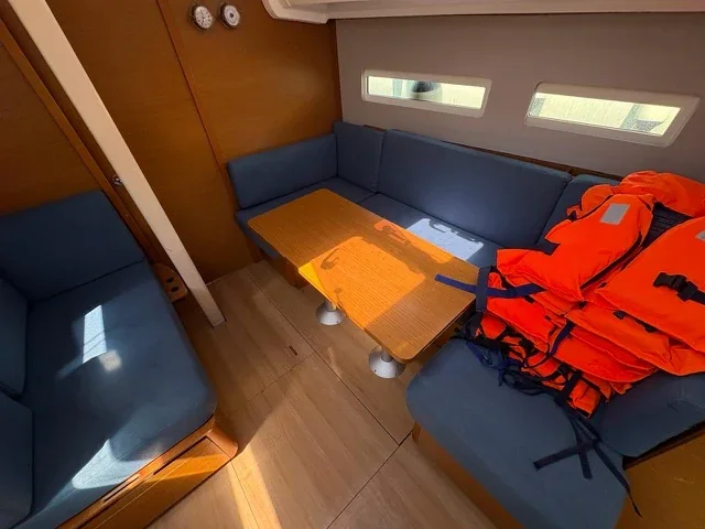 Yacht JEANNEAU Sun Odyssey 410 - Polaris - Foto 1