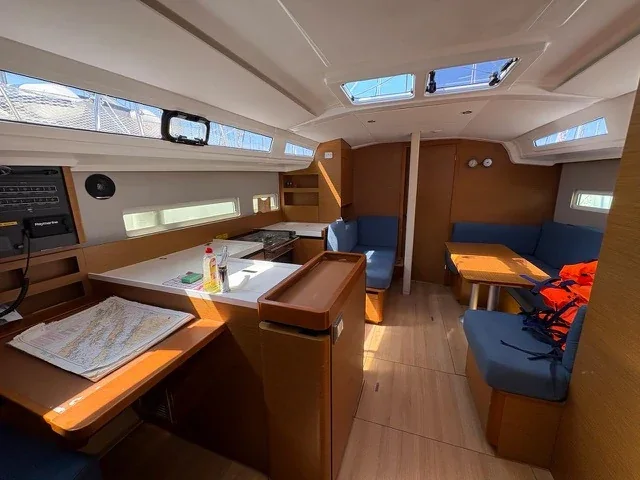 Yacht JEANNEAU Sun Odyssey 410 - Polaris - Foto 1