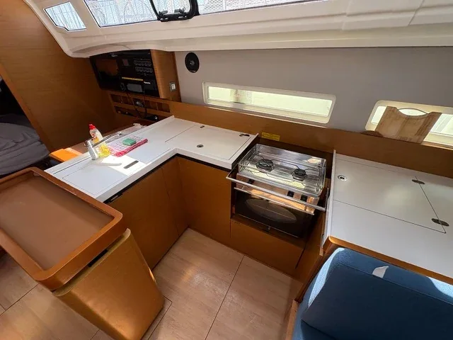 Yacht JEANNEAU Sun Odyssey 410 - Polaris - Foto 1