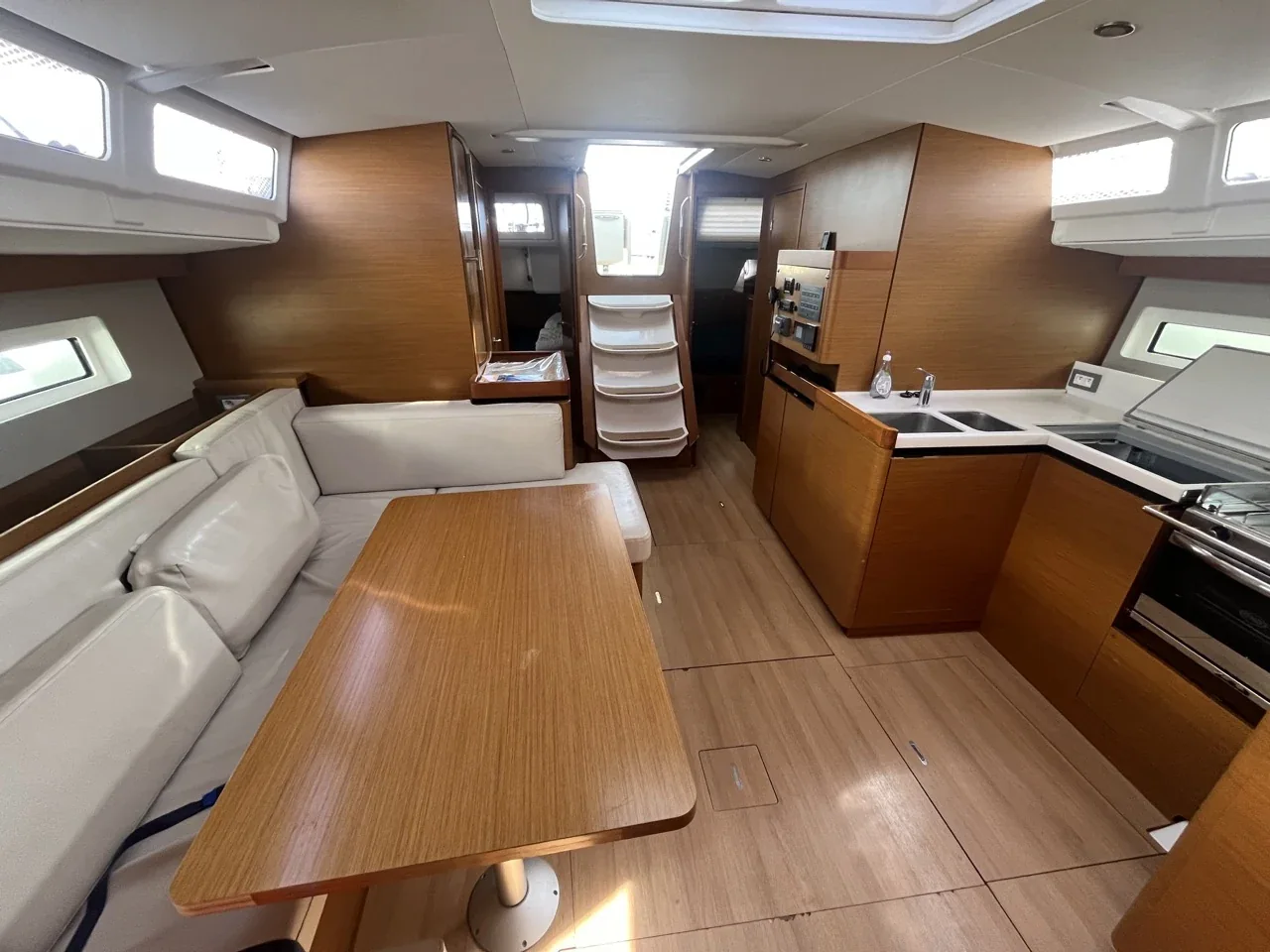 Yacht JEANNEAU Sun Odyssey 490 - Athina - Foto 1