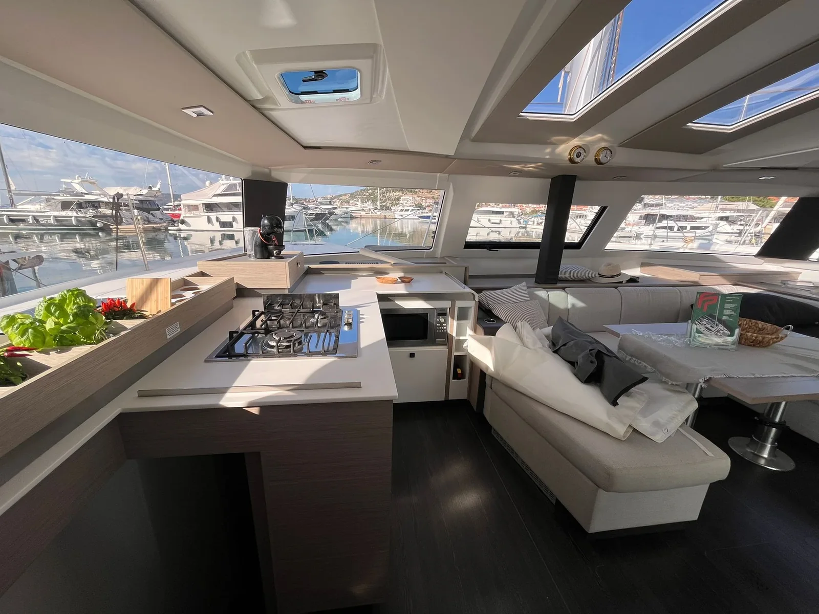 Yacht FOUNTAINE PAJOT Elba 45 Quatour - Princess Valeria - Foto 1