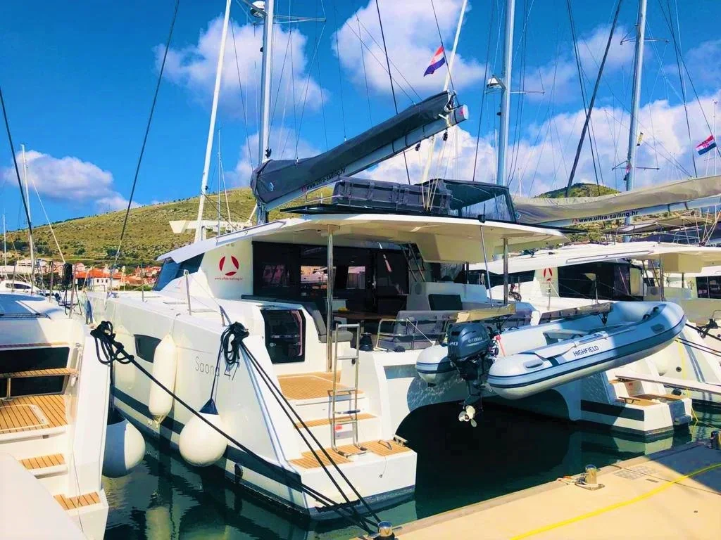 Yacht FOUNTAINE PAJOT Saona 47 - Desafinado