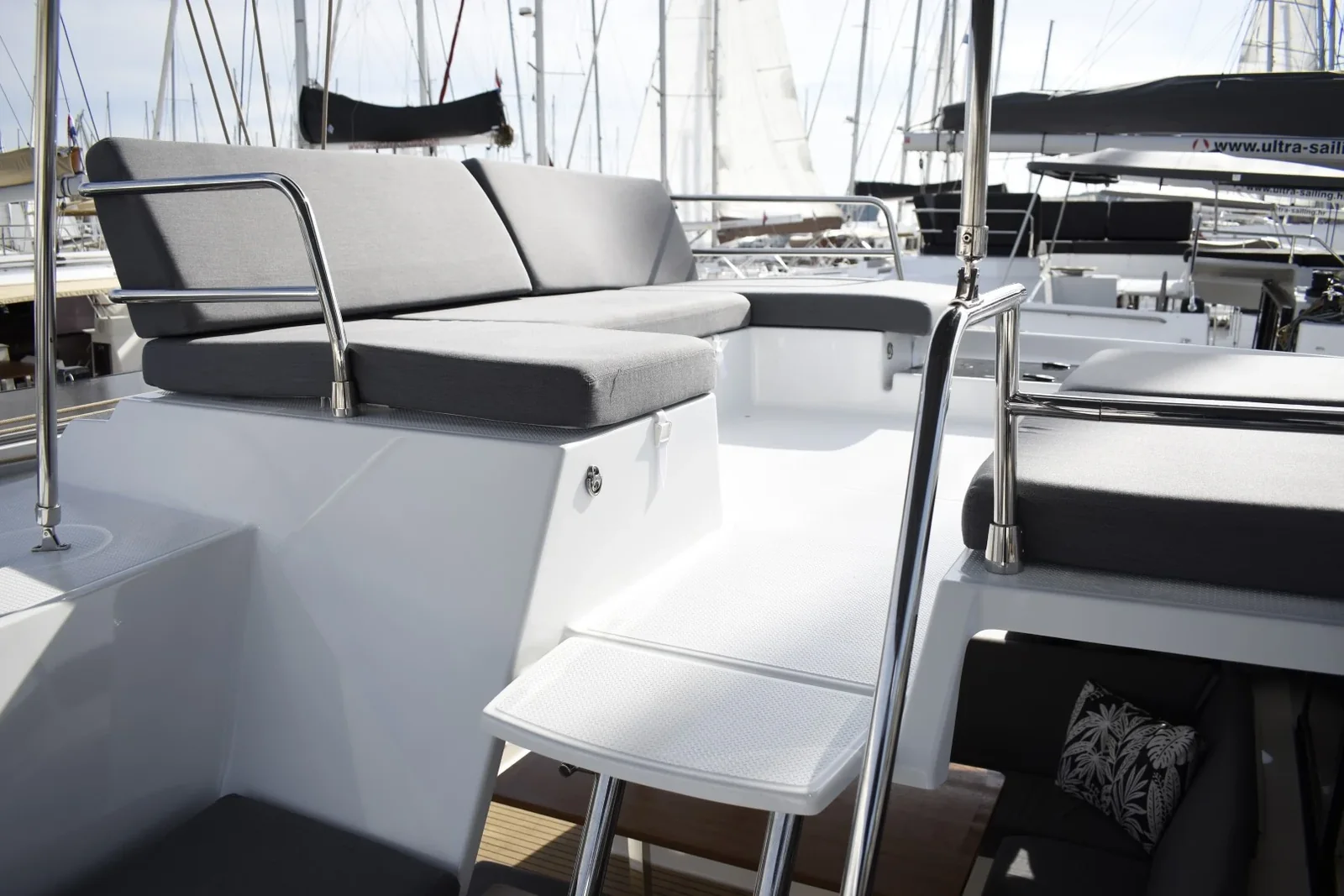 Yacht FOUNTAINE PAJOT Saona 47 - Desafinado - Foto 1