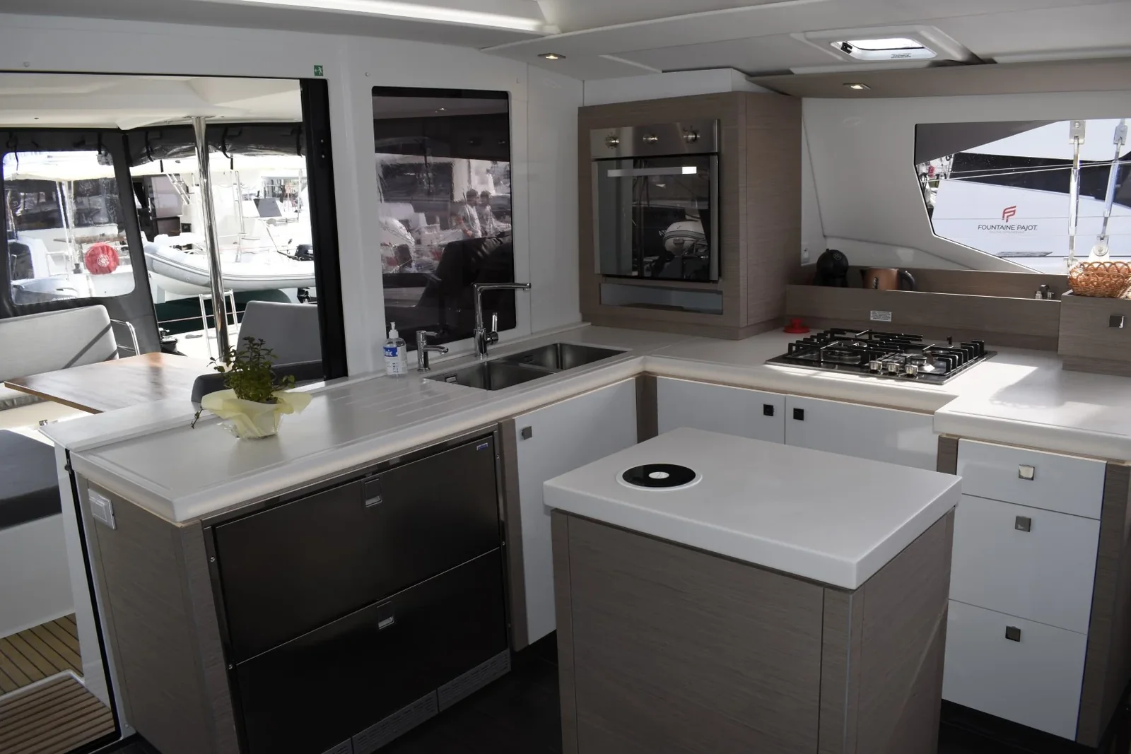 Yacht FOUNTAINE PAJOT Saona 47 - Desafinado - Foto 1