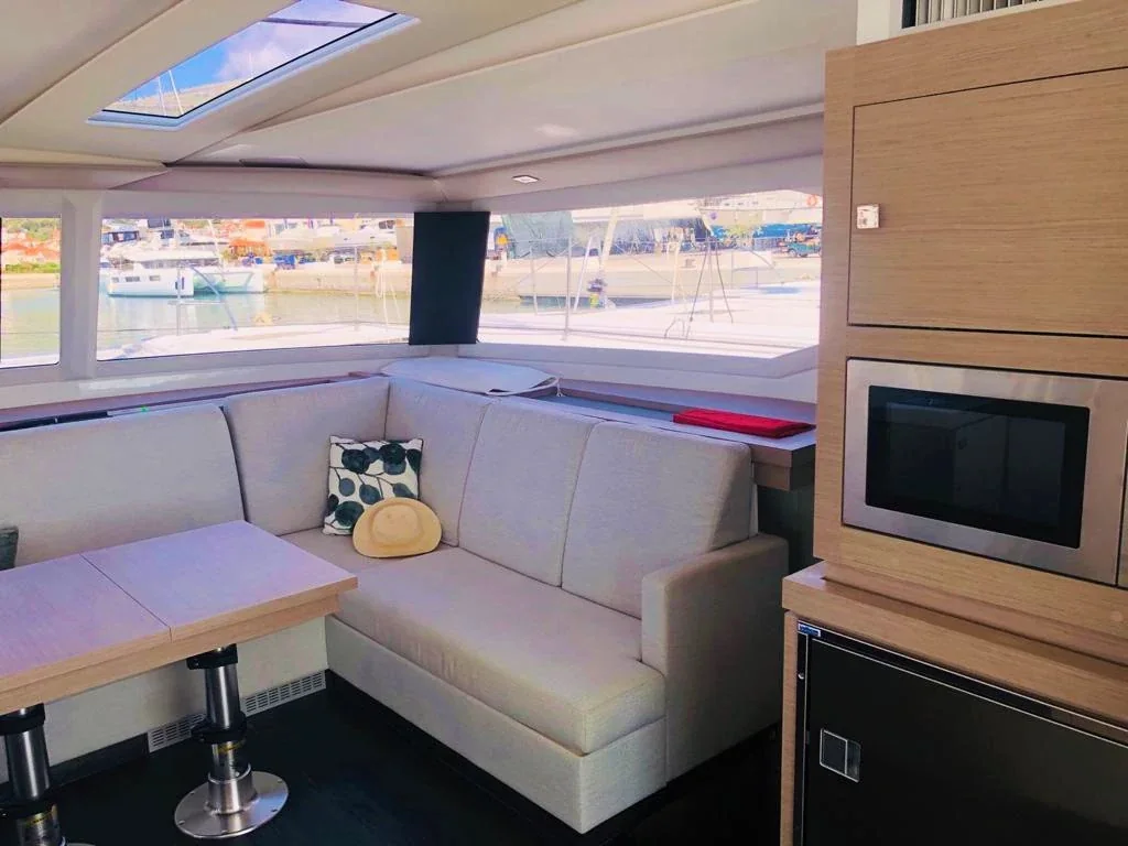 Yacht FOUNTAINE PAJOT Saona 47 - Desafinado - Foto 1