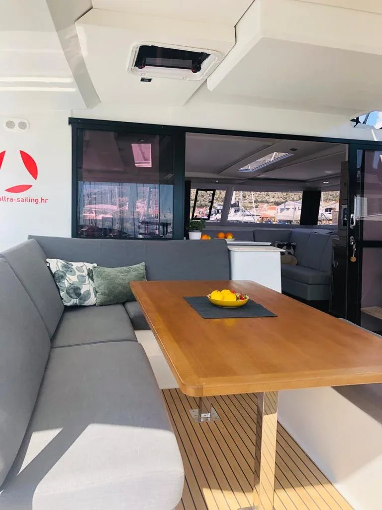 Yacht FOUNTAINE PAJOT Saona 47 - Desafinado - Foto 1
