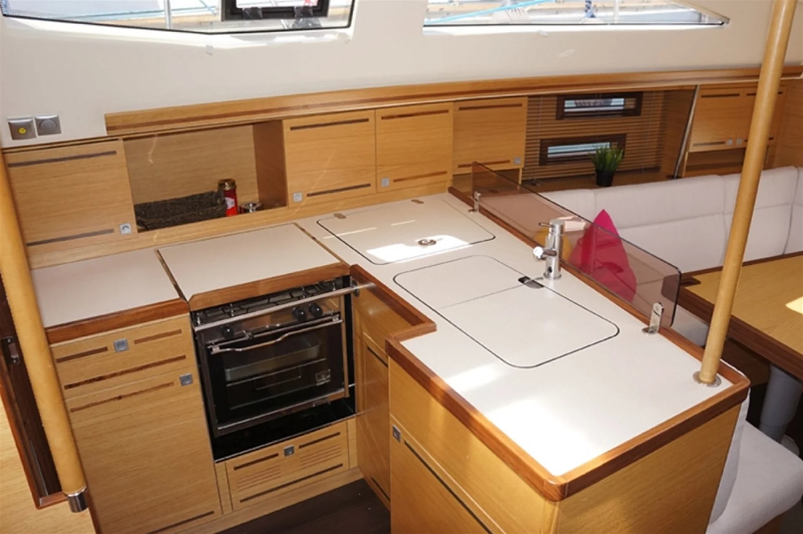 Yacht ELAN 394 Impression - Thalia - Foto 1