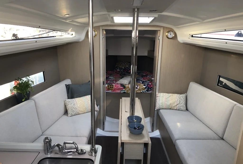 Yacht BENETEAU Oceanis 30.1 - Mobula Cero - Foto 1