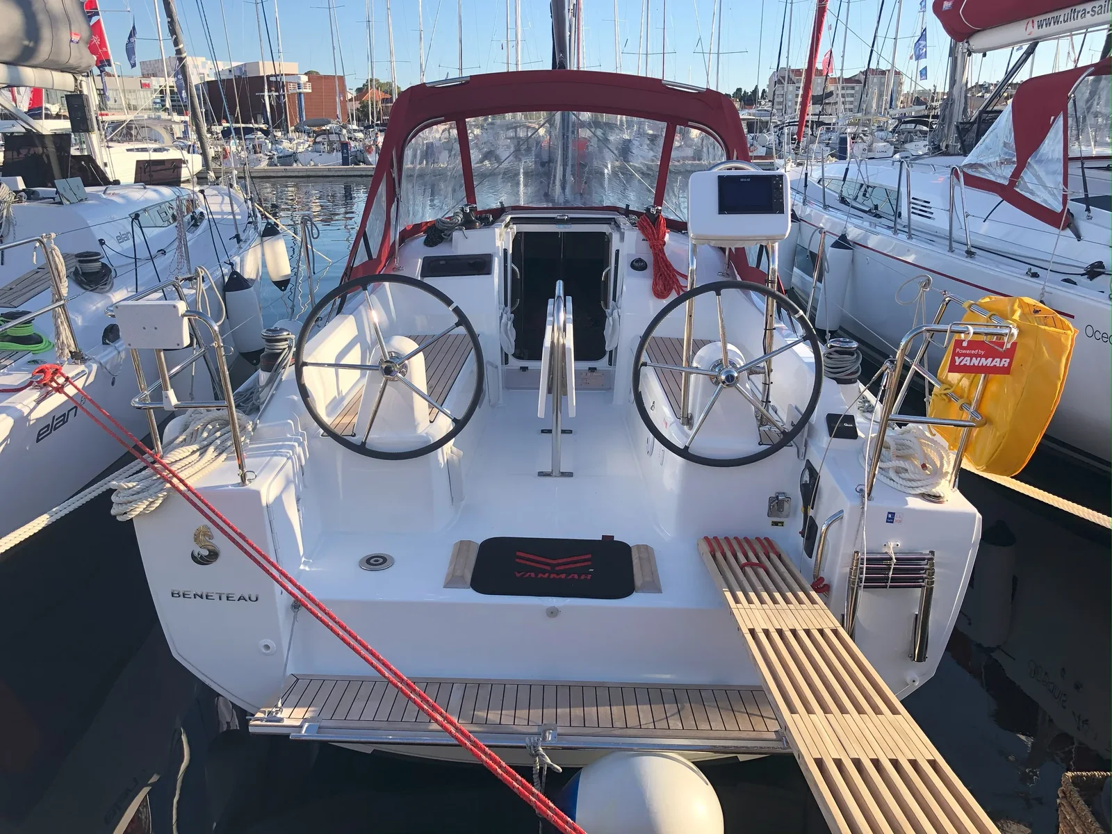 Yacht BENETEAU Oceanis 30.1 - Mobula Cero - Foto 1