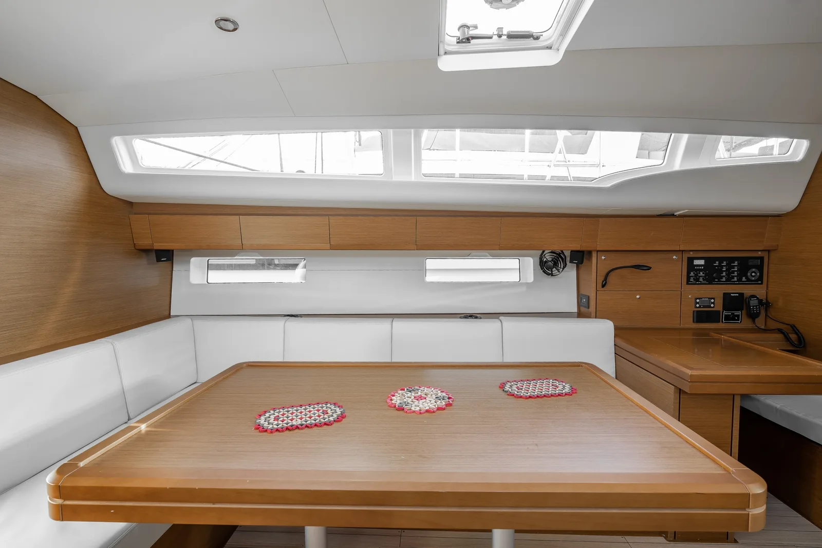 Yacht JEANNEAU 54 - Our Lady