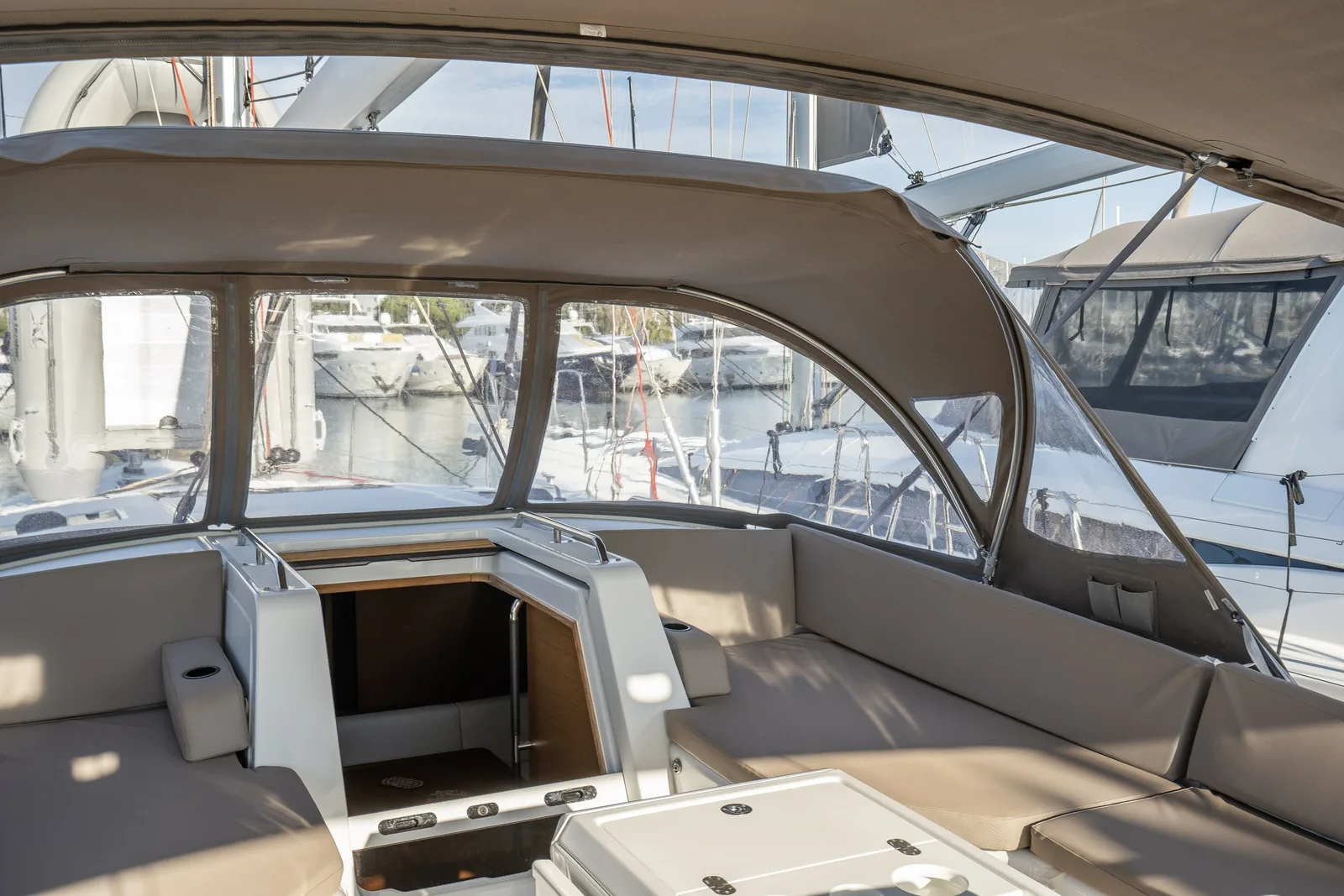 Yacht JEANNEAU 54 - Our Lady - Foto 1