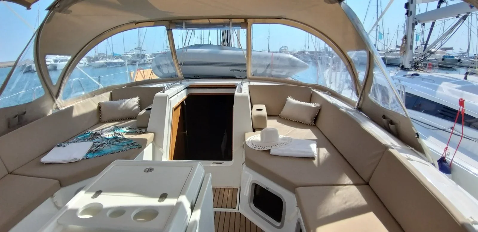 Yacht JEANNEAU 54 - Magic Angels