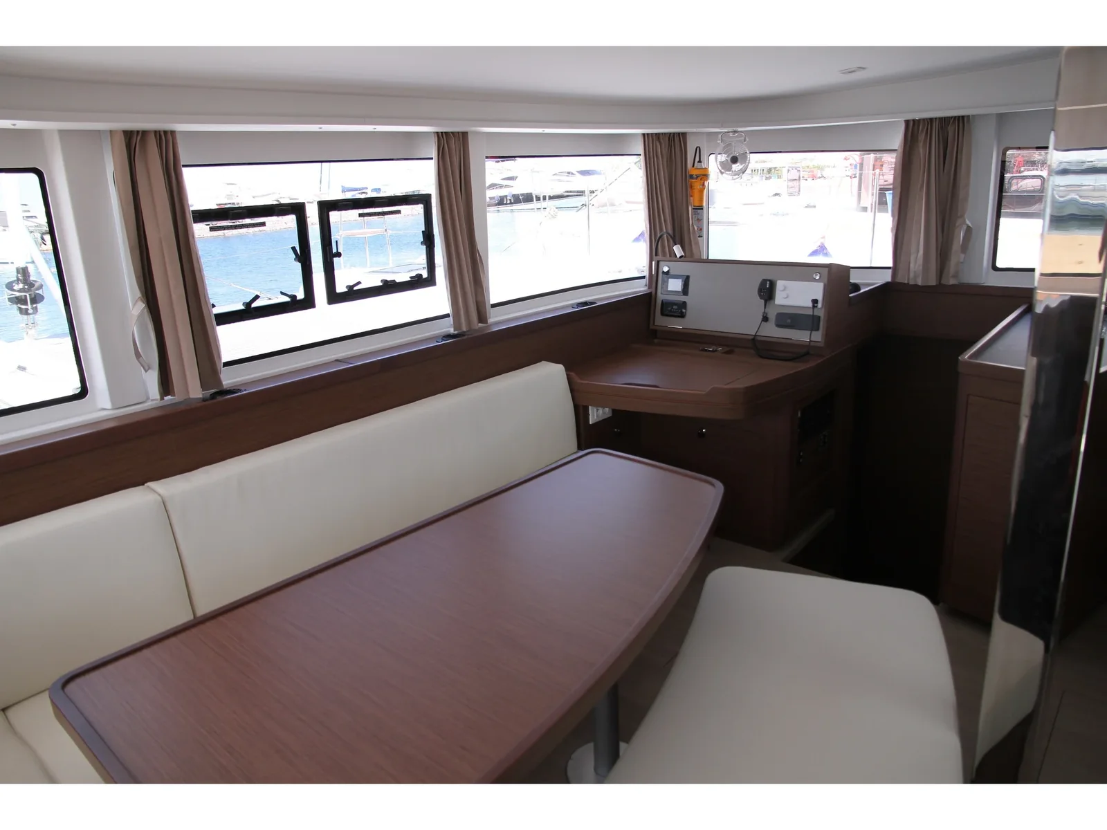 Yacht LAGOON 42 - George A
