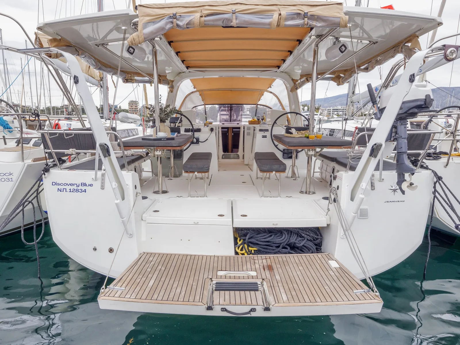 Yacht JEANNEAU Sun Loft 47 - Discovery Blue
