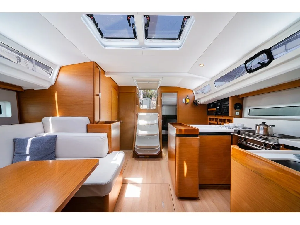 Yacht JEANNEAU Sun Odyssey 440 - Amorgos - Foto 1
