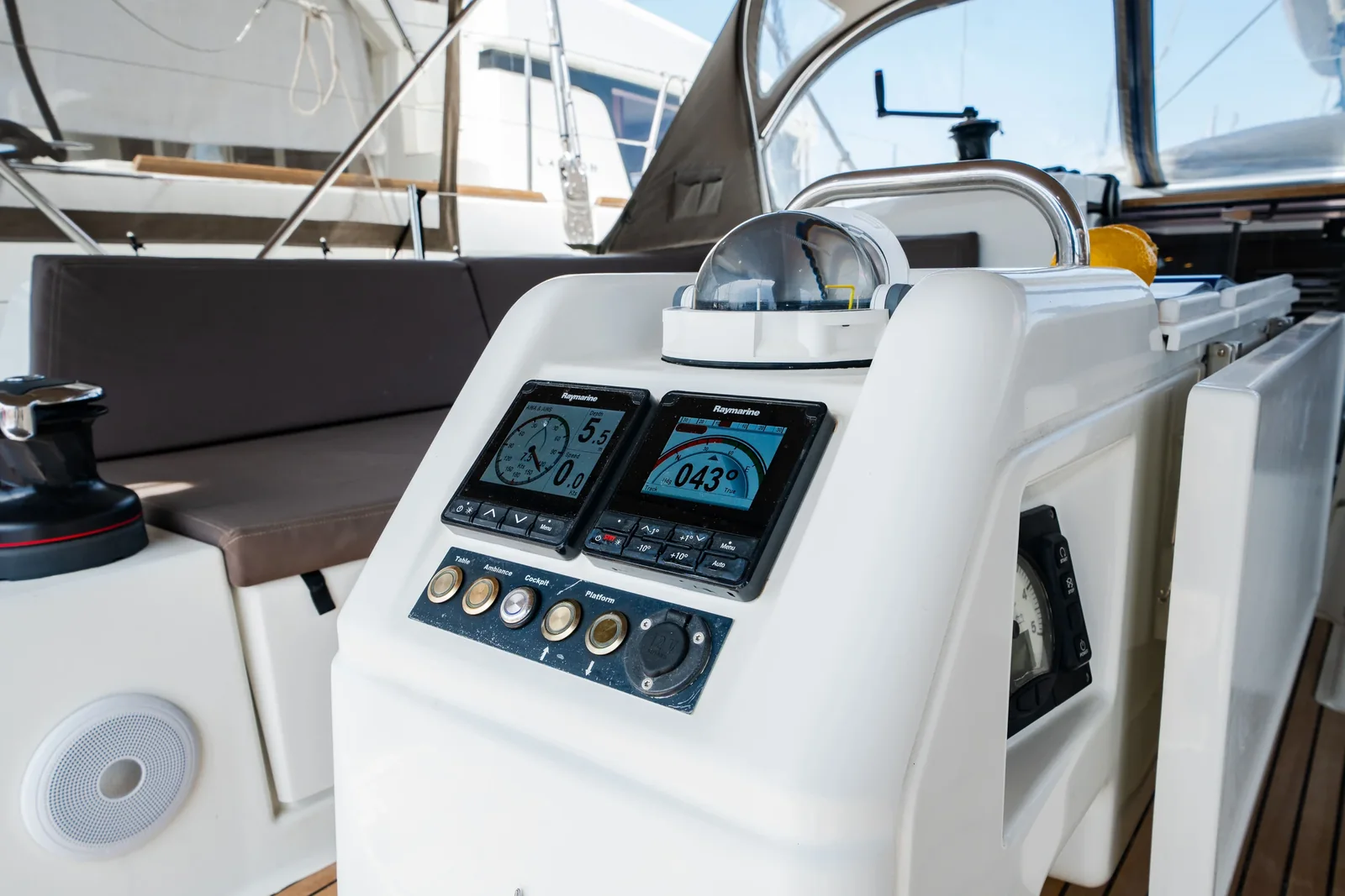 Yacht JEANNEAU Sun Odyssey 490 - Calma