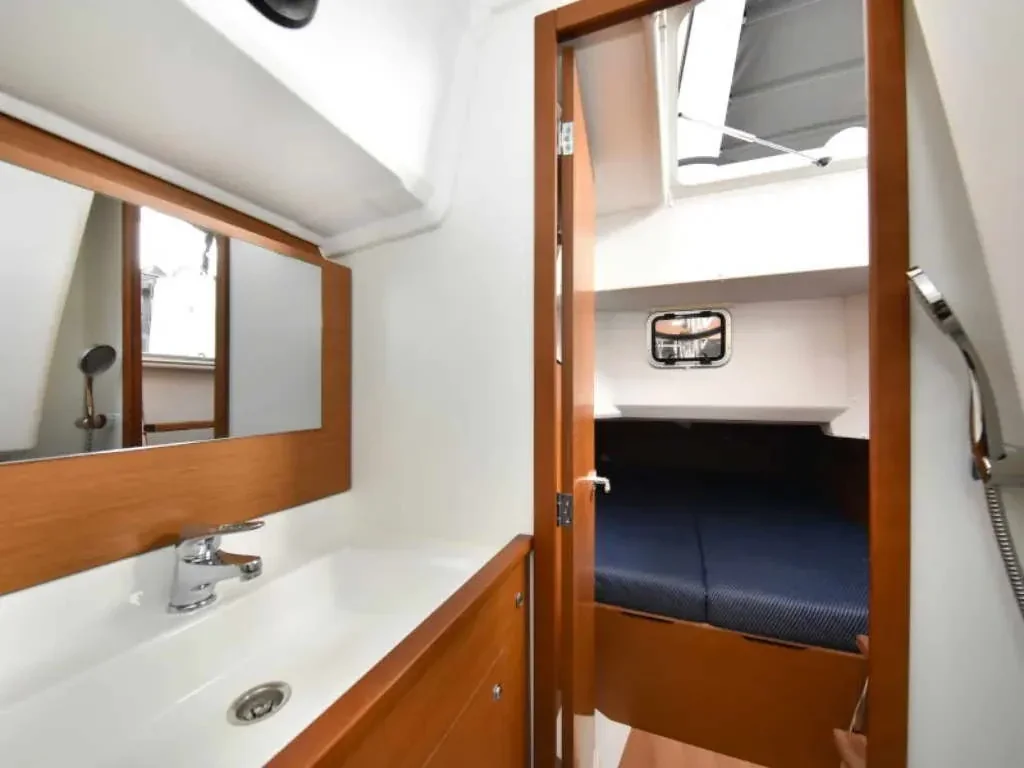 Yacht JEANNEAU Sun Loft 47 - New Horizons II - Foto 1