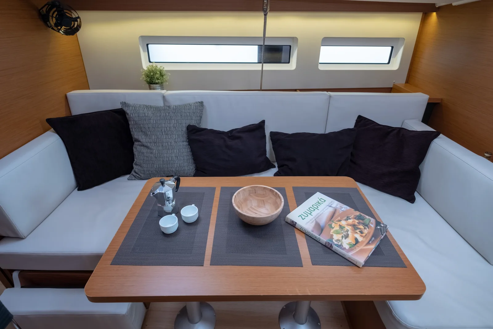 Yacht JEANNEAU Sun Odyssey 440 - Loleta - Foto 40