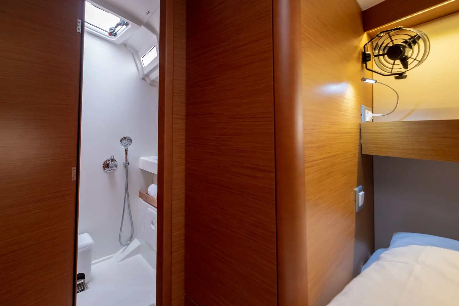 Yacht JEANNEAU Sun Odyssey 440 - Loleta - Foto 50