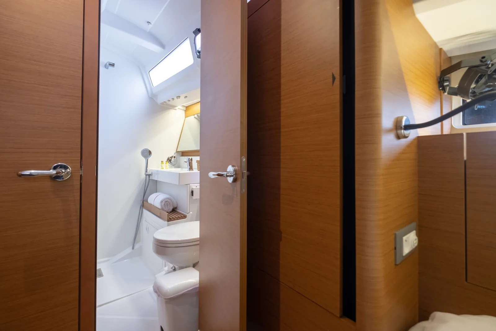 Yacht JEANNEAU Sun Odyssey 440 - Loleta - Foto 55