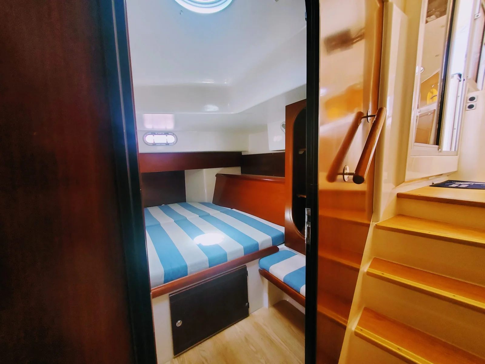 Yacht FOUNTAINE PAJOT Lavezzi 40 - Sampei - Foto 1