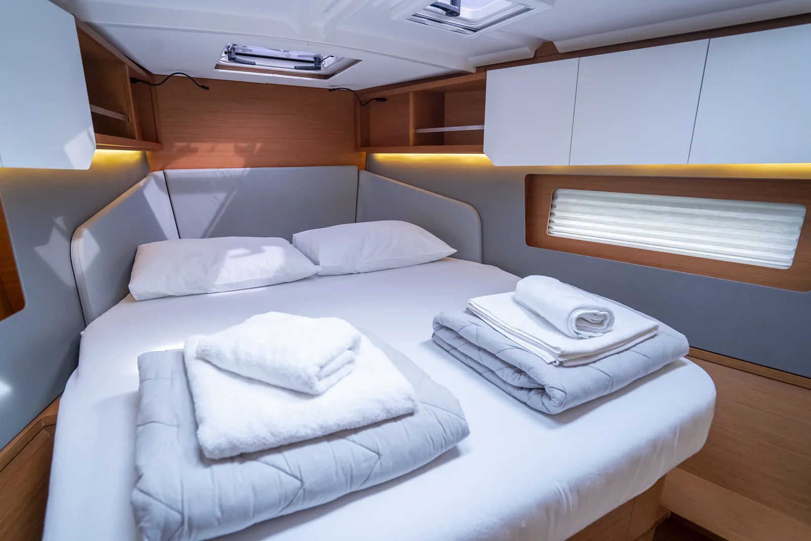 Yacht DUFOUR 41 - First Song - Foto 1