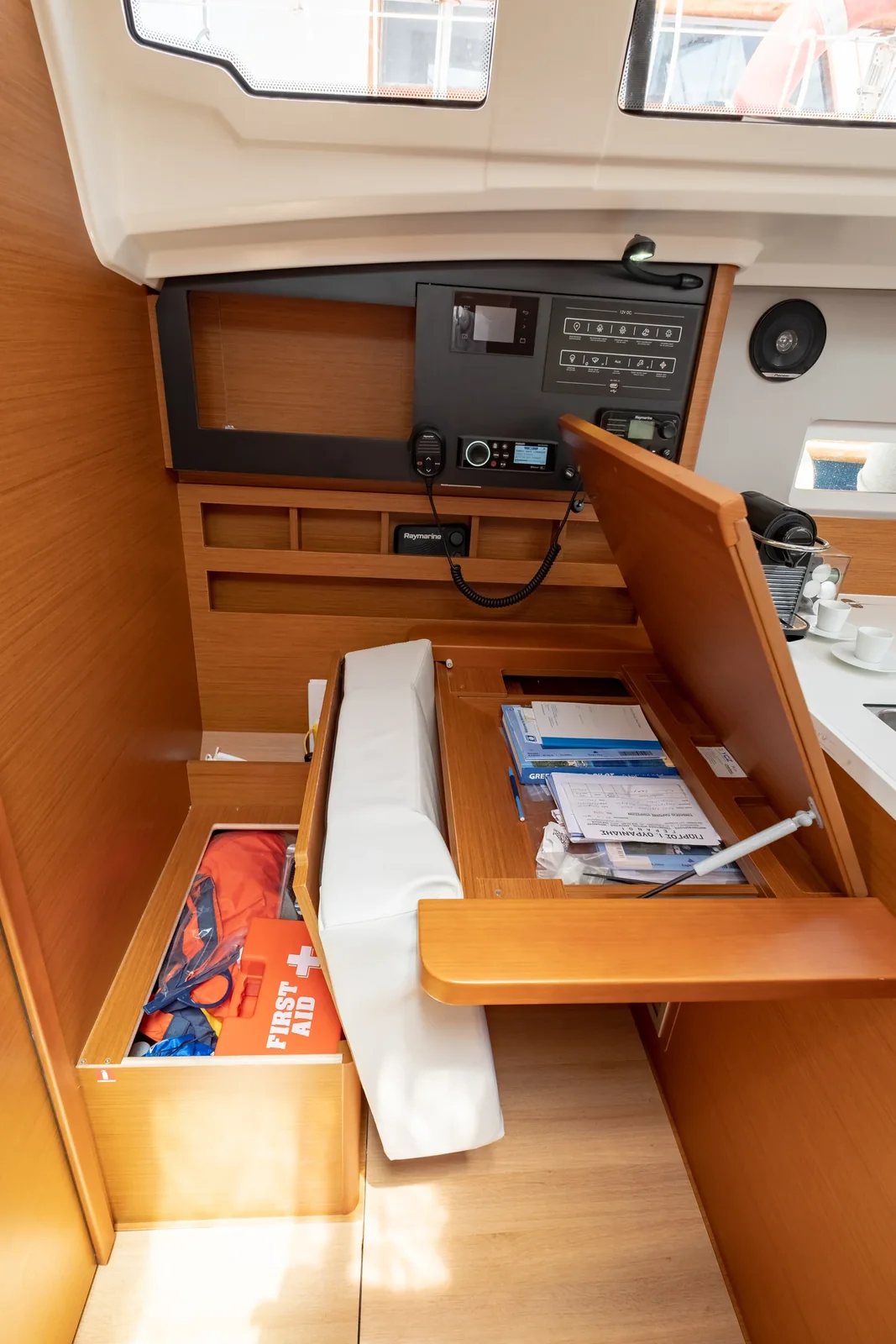 Yacht JEANNEAU Sun Odyssey 410 - Elcano - Foto 21
