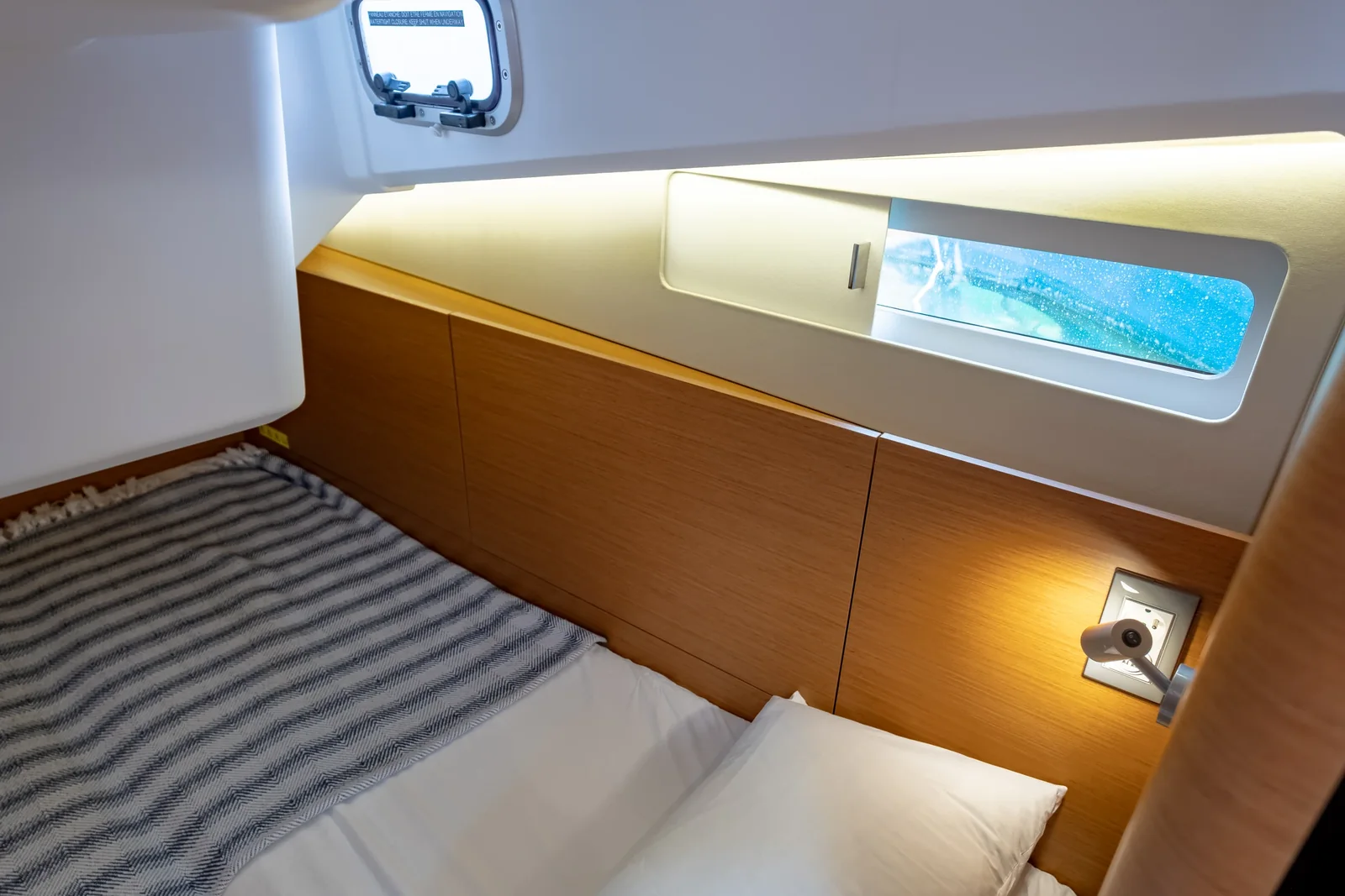 Yacht JEANNEAU Sun Odyssey 410 - Elcano - Foto 34