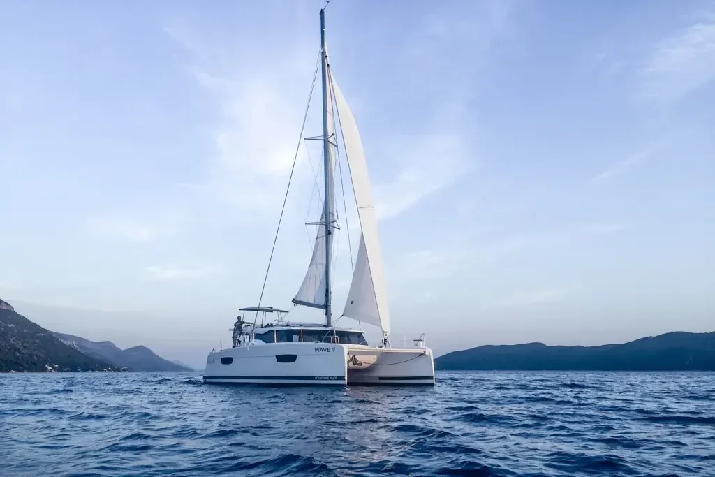 Yacht FOUNTAINE PAJOT Astrea 42 - Wave - Foto 1