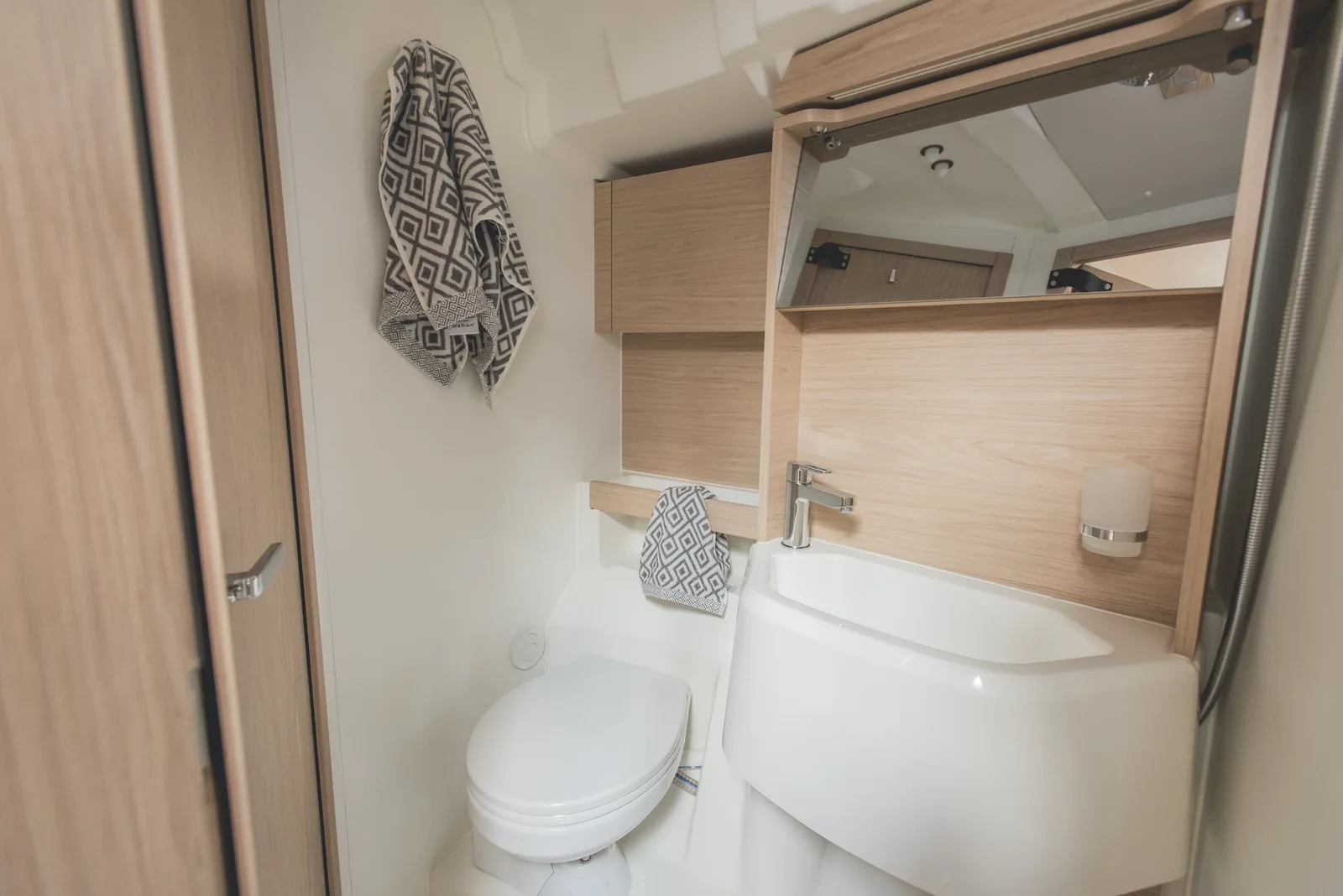 Yacht BENETEAU Oceanis 51.1 - Aphros - Foto 1