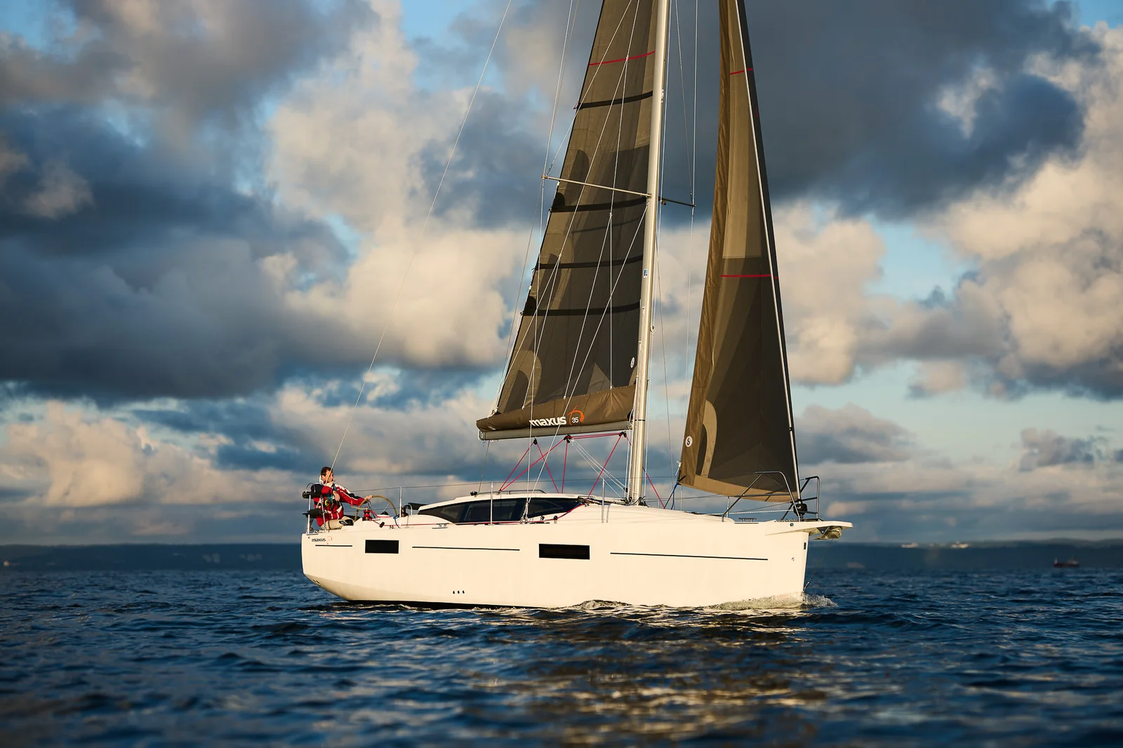 Yacht NORTHMAN Maxus 35 - Alas - Foto 1
