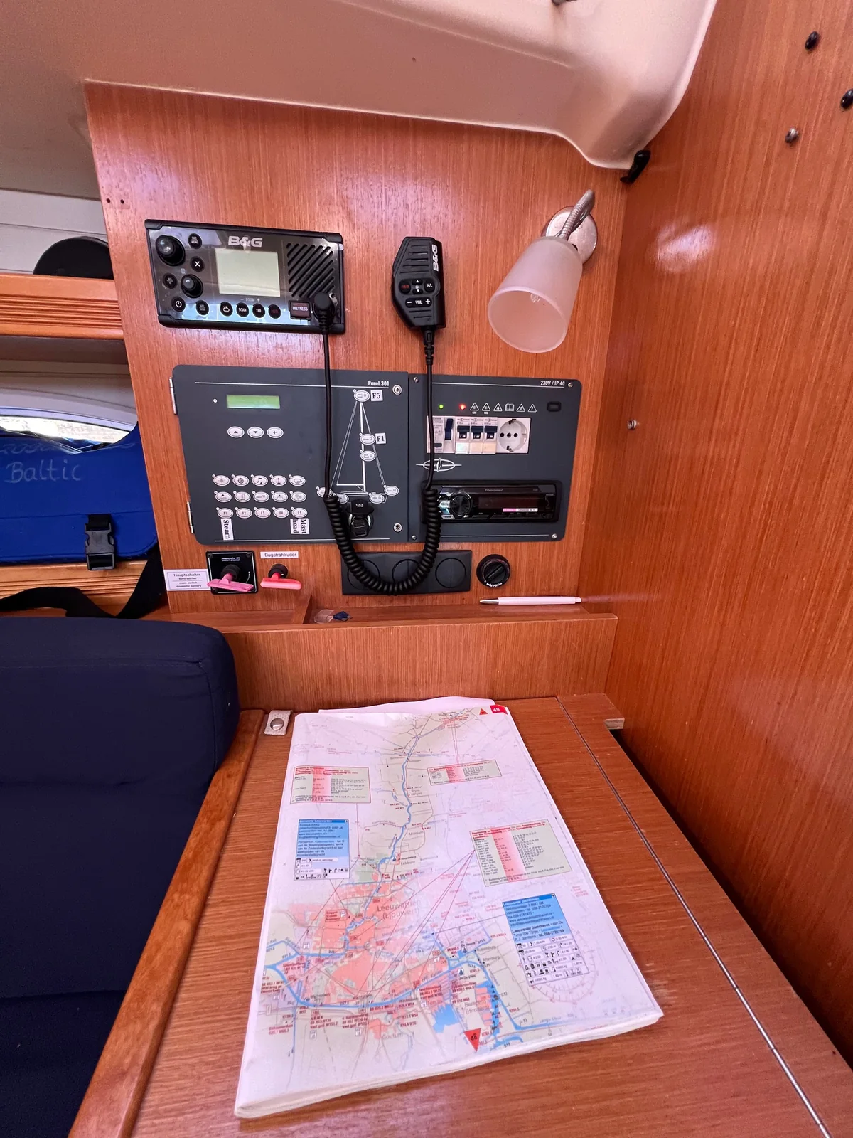 Yacht BAVARIA 35 Cruiser - Foto 1