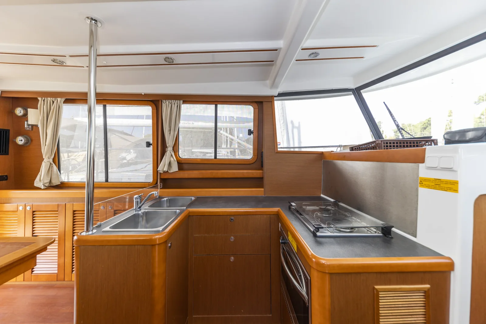 Yacht BENETEAU Swift Trawler 34 fly - Blue Sky - Foto 1