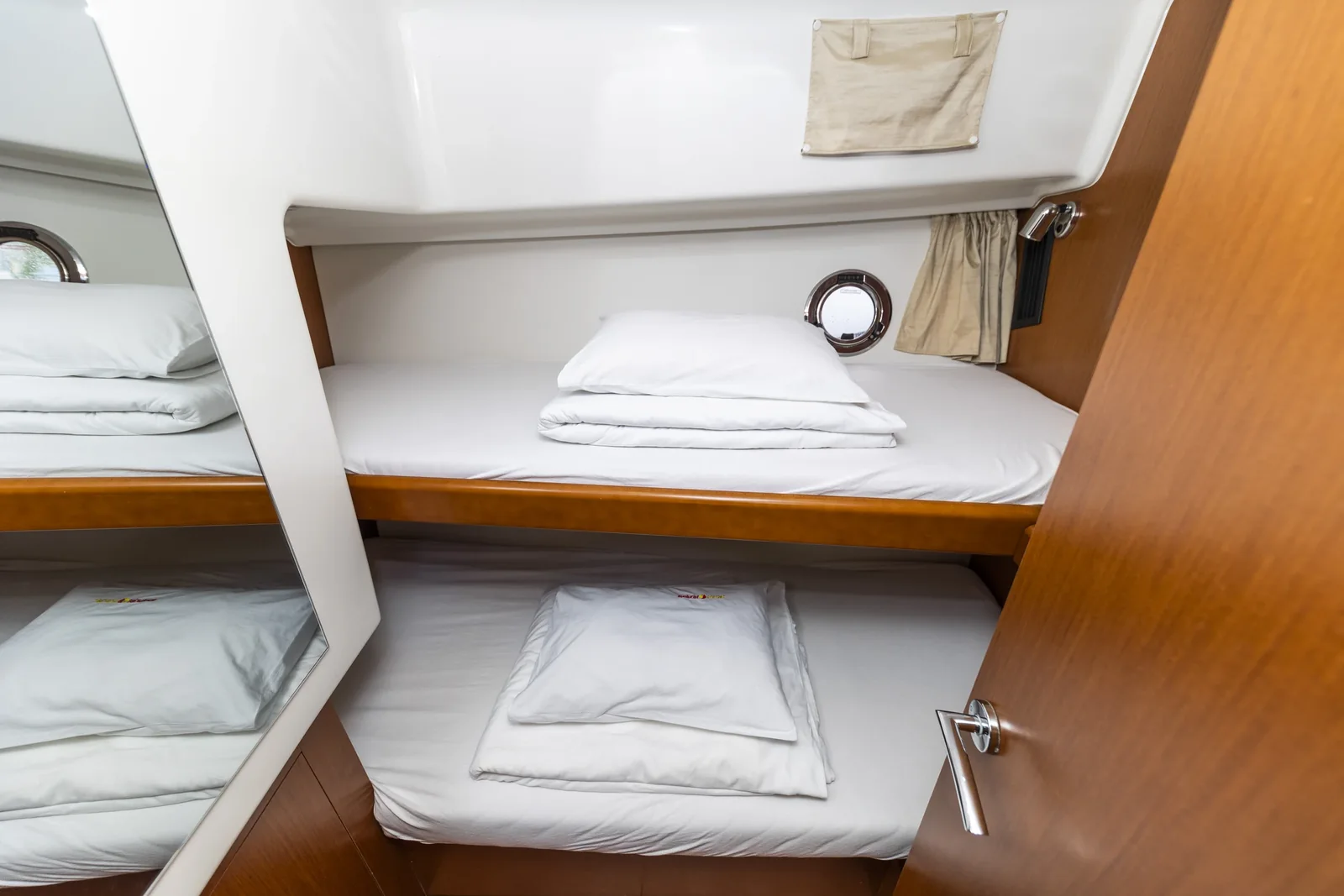 Yacht BENETEAU Swift Trawler 34 fly - Blue Sky - Foto 1