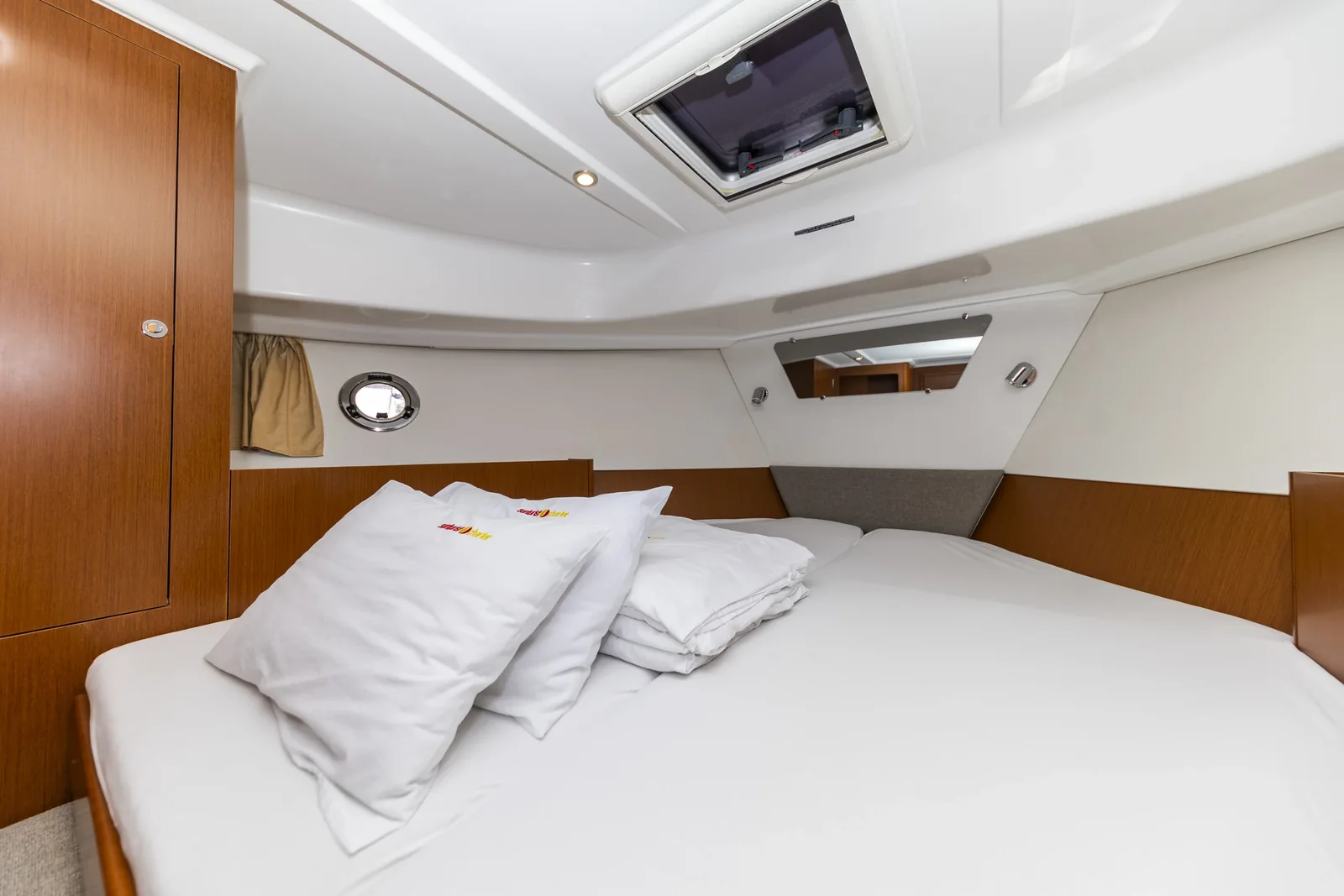 Yacht BENETEAU Swift Trawler 34 fly - Blue Sky - Foto 1
