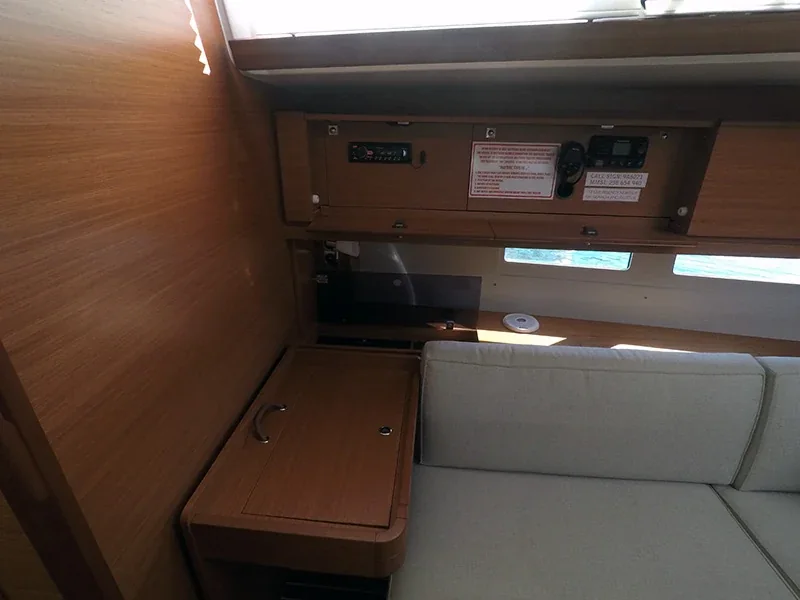 Yacht DUFOUR 460 Grand Large - Petra - Foto 1