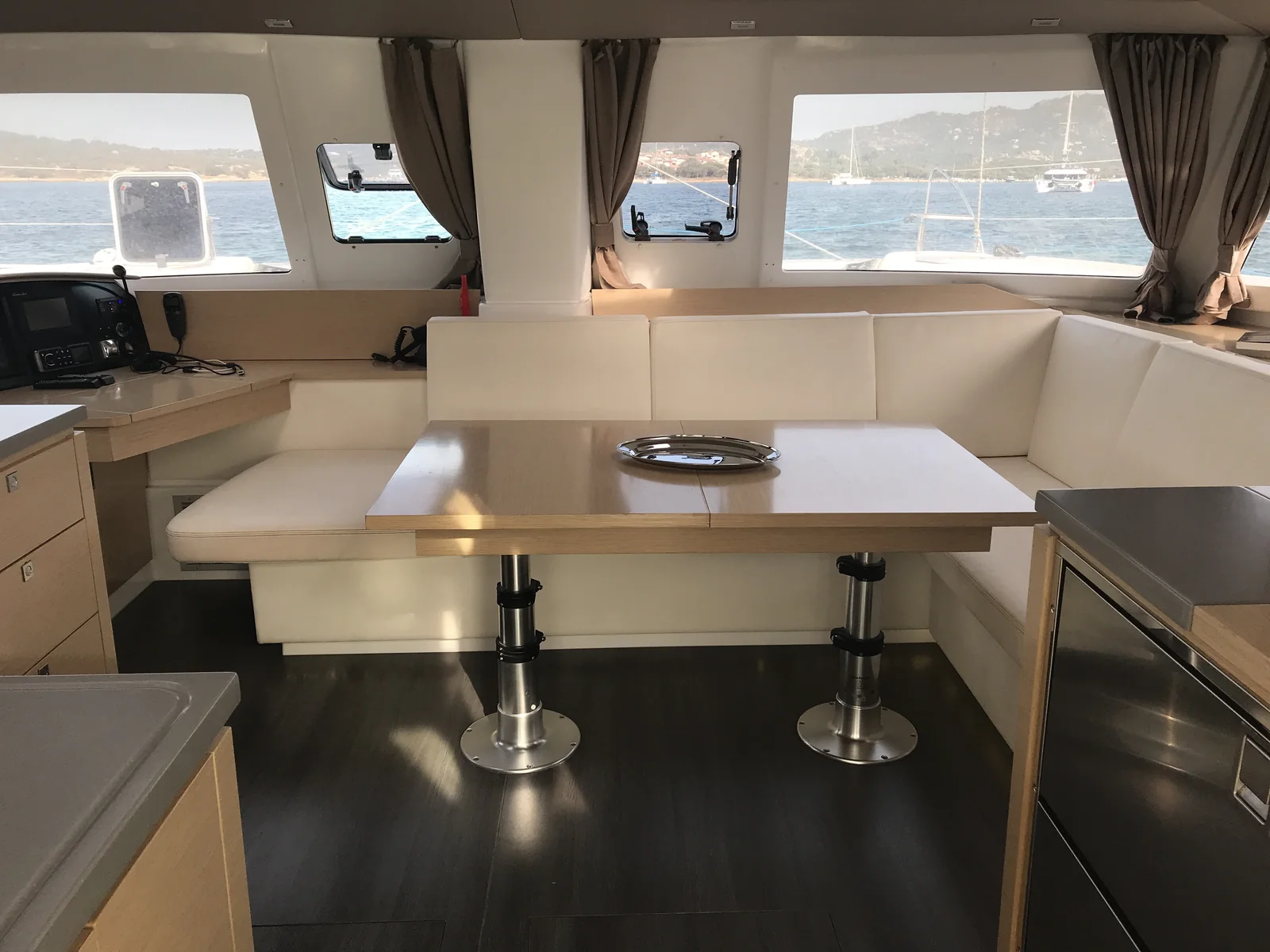 Yacht FOUNTAINE PAJOT Helia 44 - Pixie Dixie