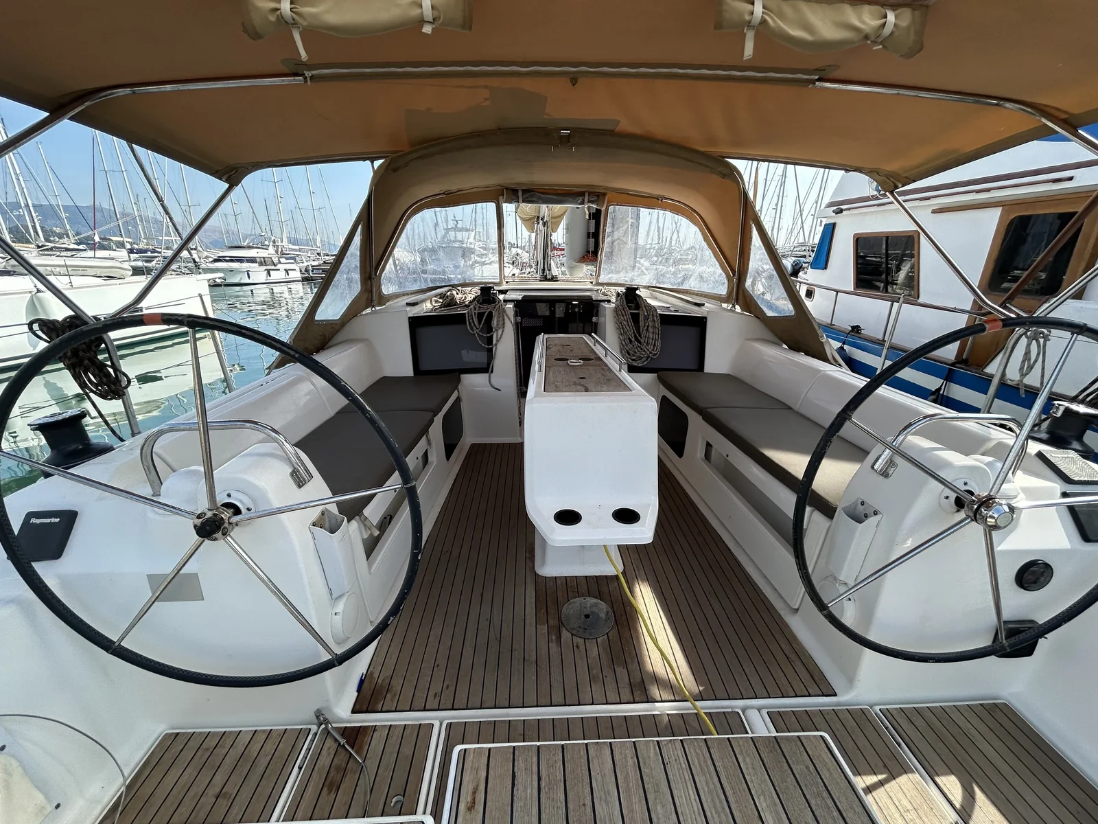 Yacht DUFOUR 412 Grand Large - Artemis - Foto 1