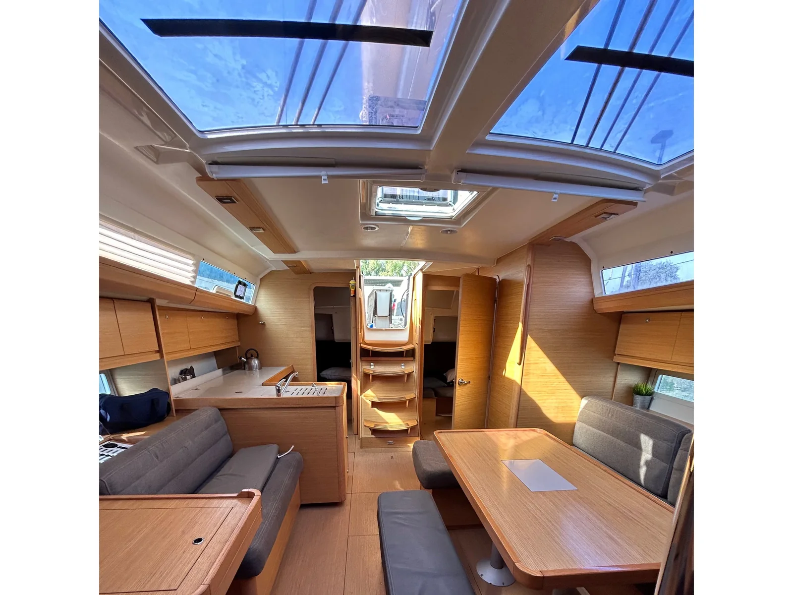 Yacht DUFOUR 412 Grand Large - Artemis - Foto 1