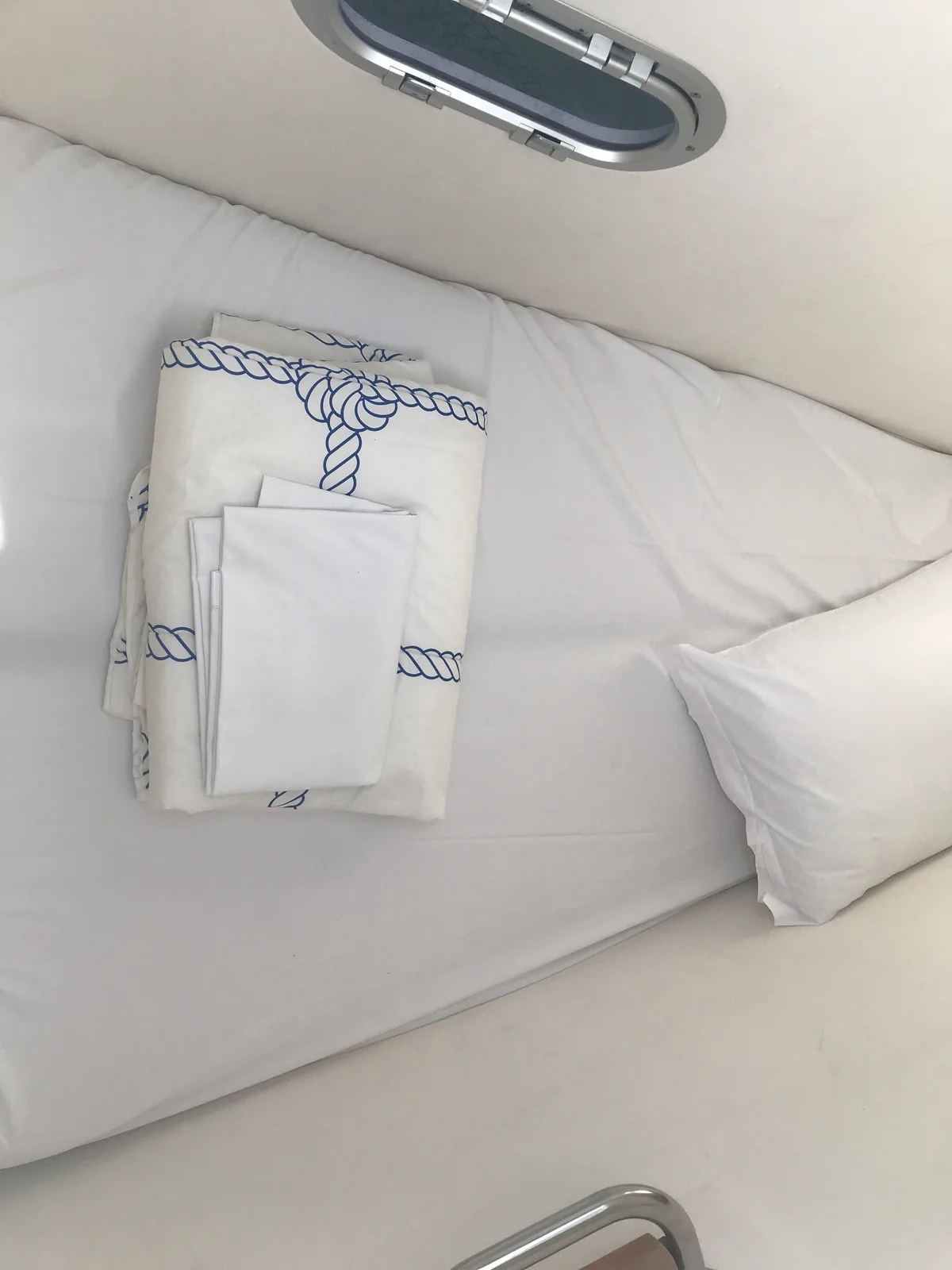 Yacht FOUNTAINE PAJOT Helia 44 - Pixie Dixie - Foto 1