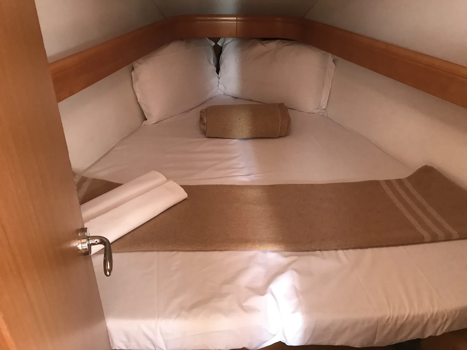Yacht JEANNEAU Sun Odyssey 36i - Lyra