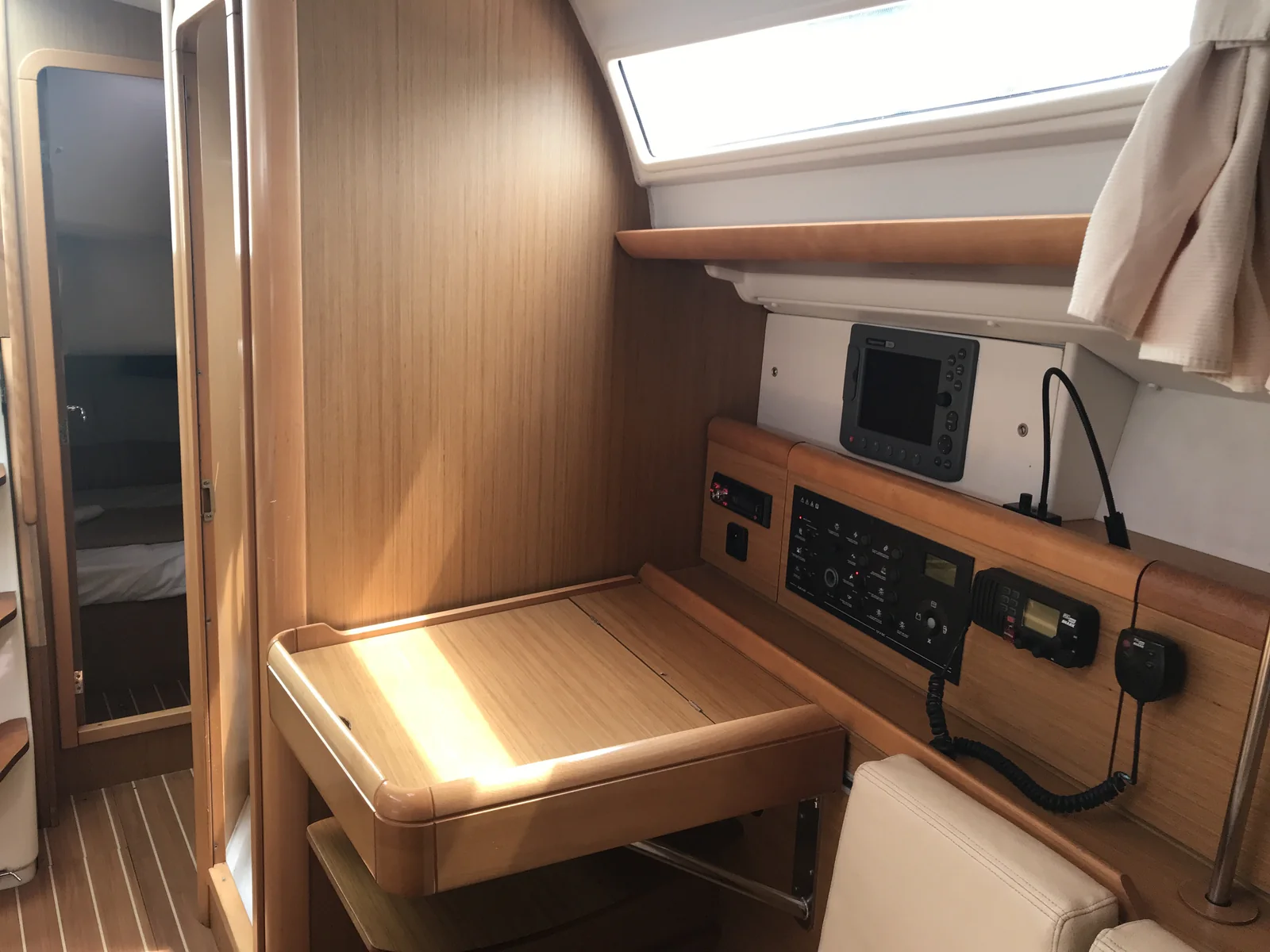 Yacht JEANNEAU Sun Odyssey 36i - Lyra - Foto 1